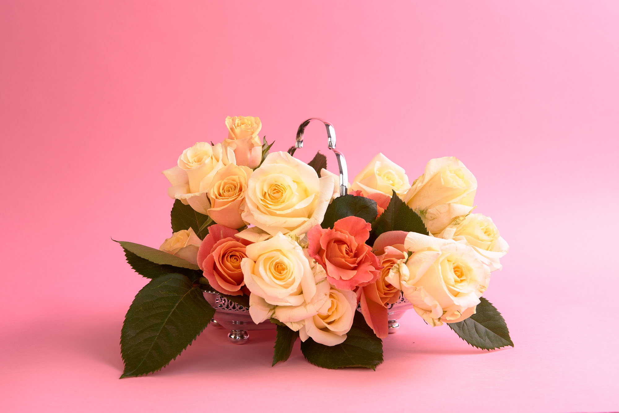 Arrangement of roses in rectangular dish